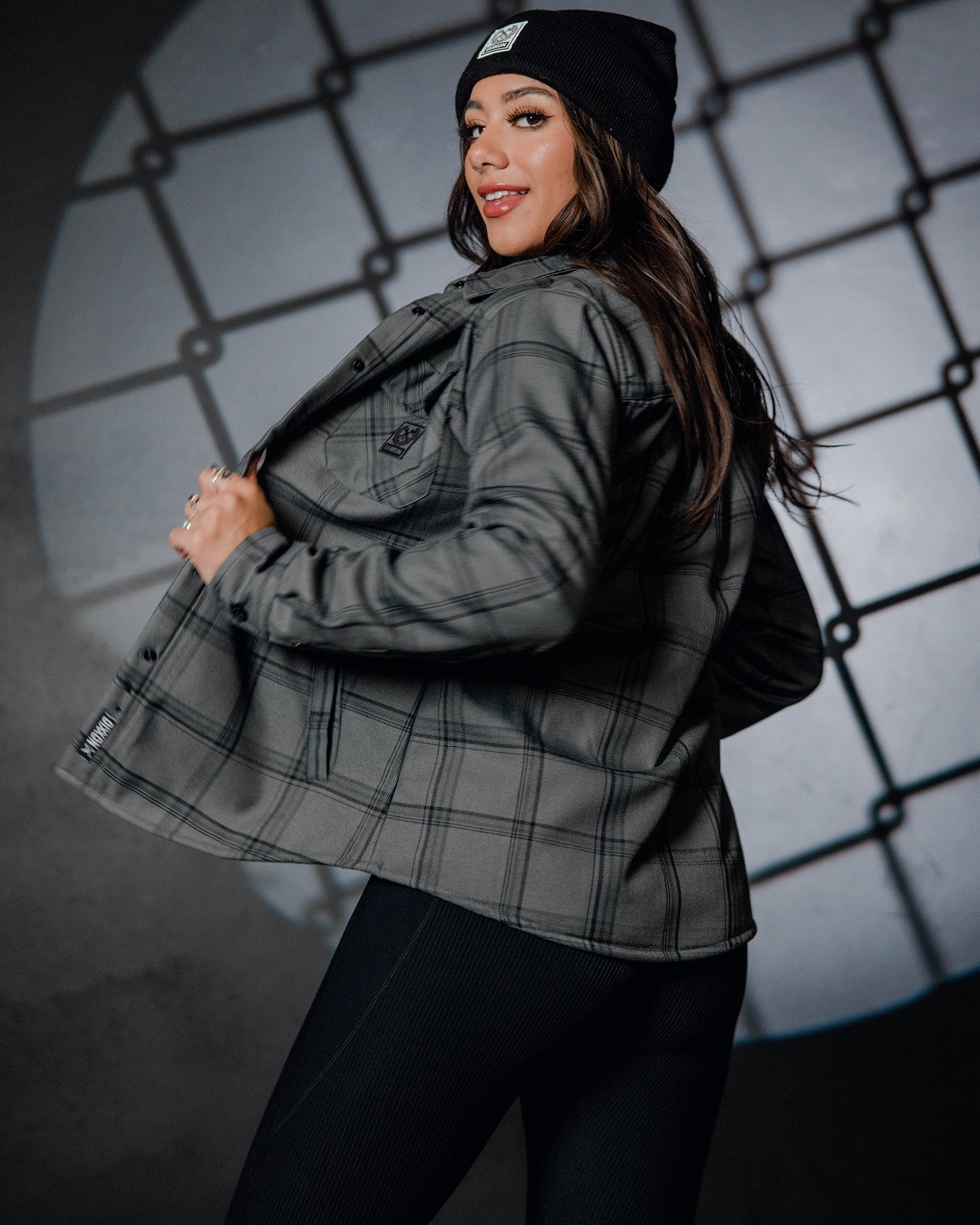 Dixxon HONCHO SHERPA LINED hot FLANNEL JACKET Gray and Black Plaid Womens small