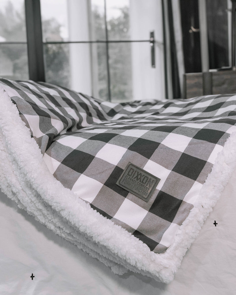 Pinnacle Flannel Sherpa Blanket - Dixxon Flannel Co.